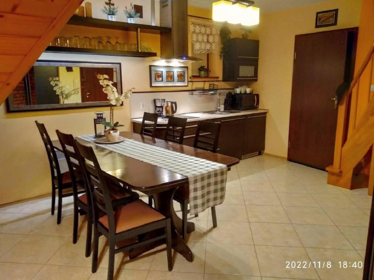 Apartament Pomaranczowy Z Basenem I Sauna Koscielisko Luaran gambar